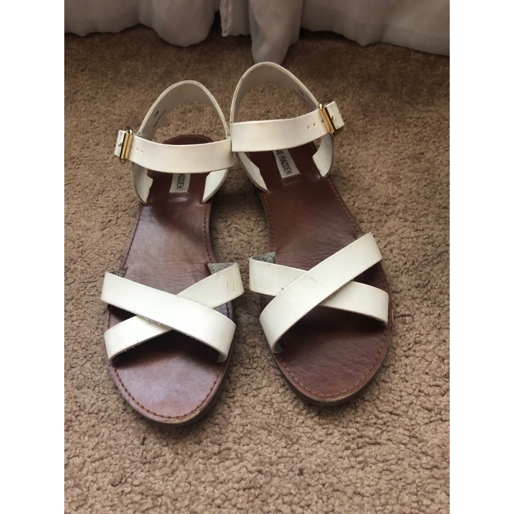 Steve Madden Flats!!